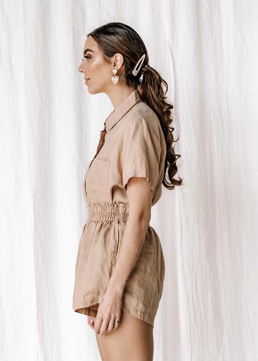 Made from the highest quality linen fabric, that is cool & breathable to wear. Shell button detail 100% high-quality linen fabric Beautiful black woven linen Pockets Split detail on sides Oversized fit Linen softens with every wash & will last for seasons to come. Made from the highest quality linen fabric, that is cool & breathable to wear. ETHICALLY MADE IN INDONESIA FREE STANDARD SHIPPING | AUSTRALIA WIDE