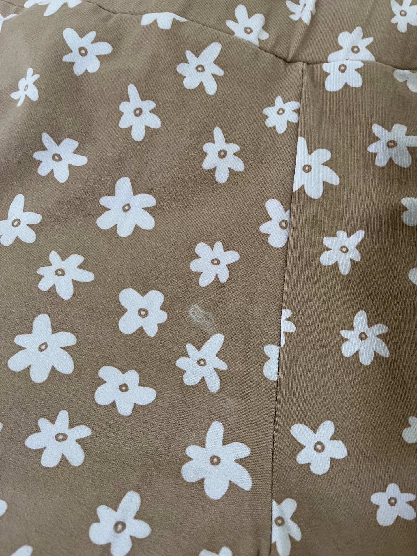 Original Bike Pants | Daisy Print | Latte | print defect