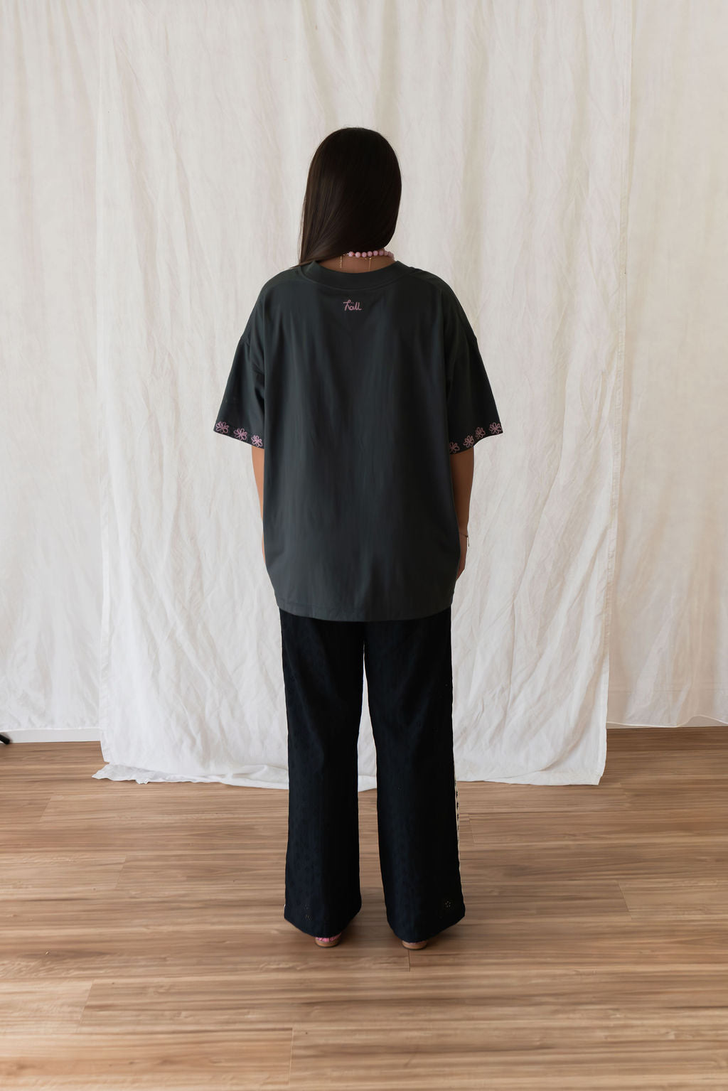 Bloom Tee | Charcoal
