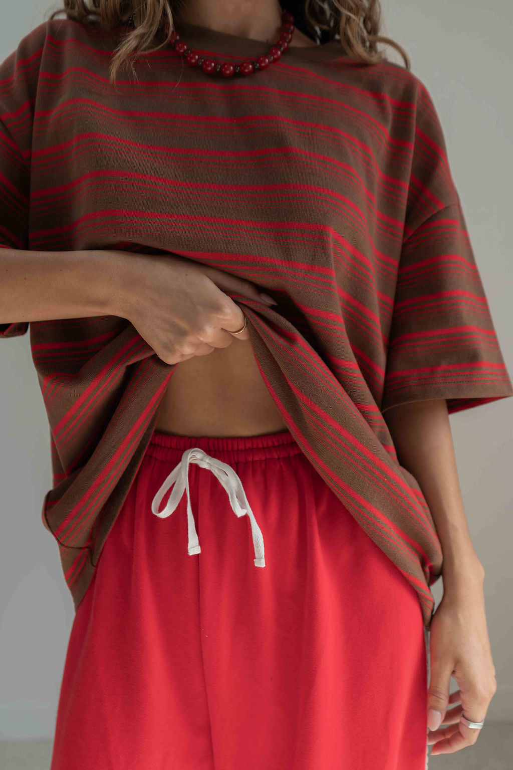 The Scotti Tee | Stripe Red/Brown