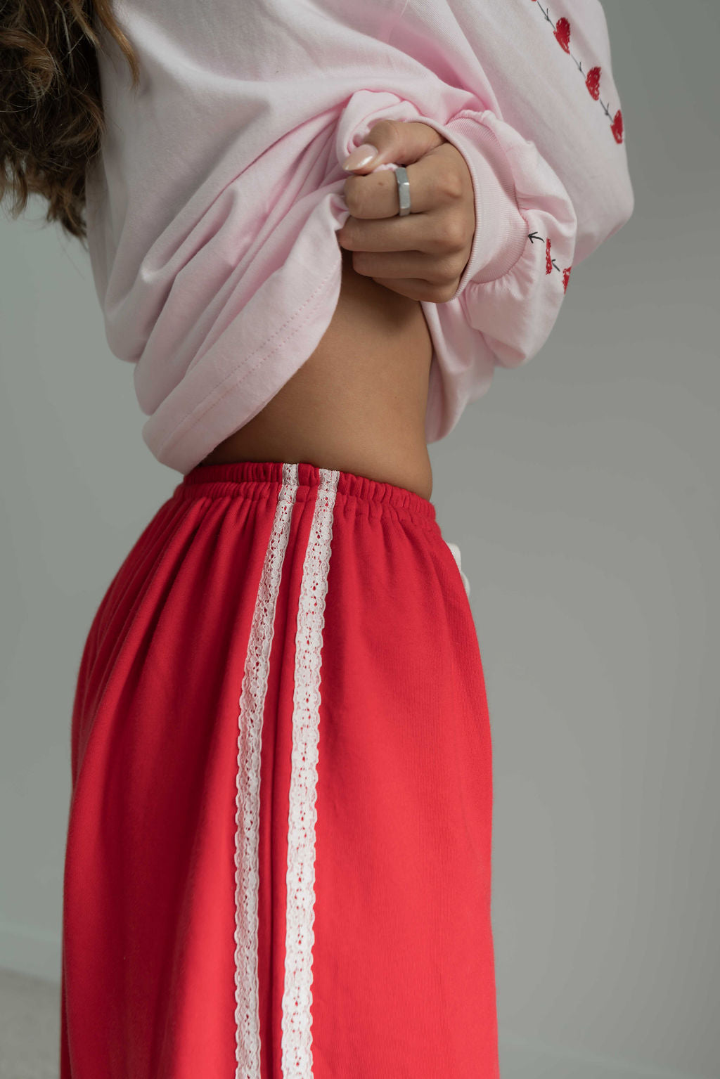 Bobbi Pant | Lace Lipstick