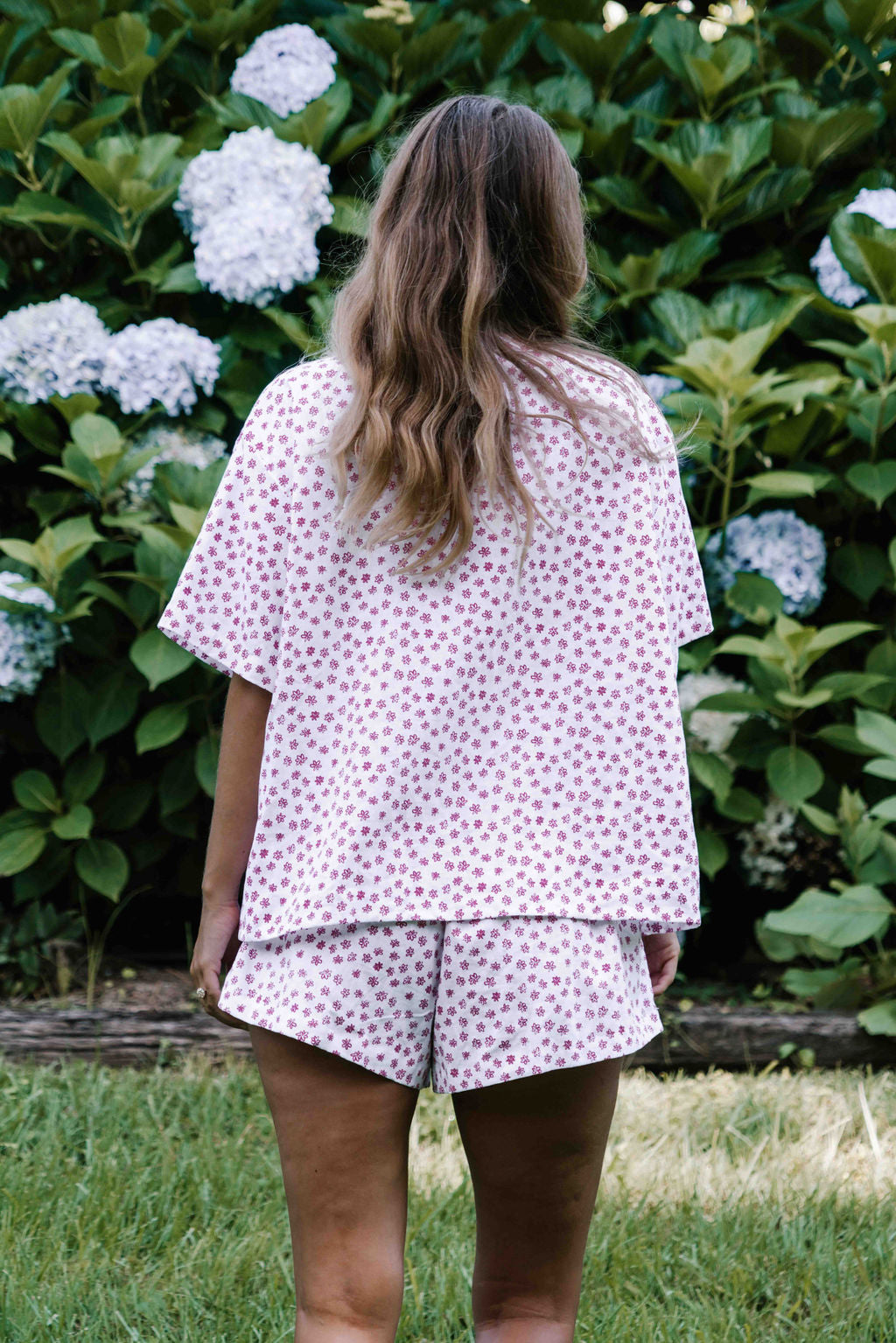 tie front blouse, boxy fit, centre front ties, sleeves to the elbow, small pink purple flower floral print, womens top